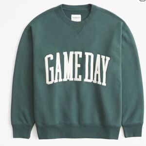 Abercrombie & Fitch Forest Green Game Day sweatshirt size L
